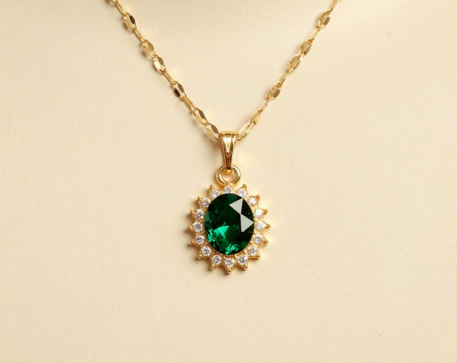The Emerald Imperial Pendant The Emerald Imperial Pendant